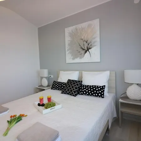 Pool-apartments Porec