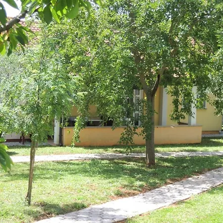 Pool-apartments Апартаменти