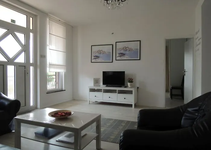 Pool-apartments Πόρετς